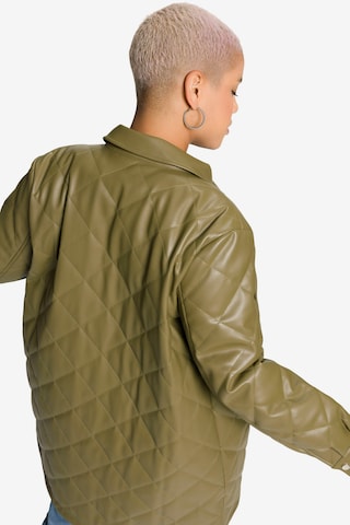 Studio Untold Between-Season Jacket in Green