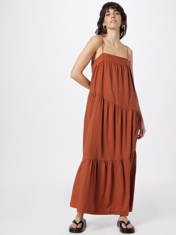 Abercrombie & FitchLjetna haljina - smeđa boja: prednji dio
