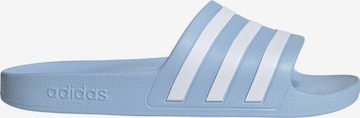 Claquettes / Tongs 'Adilette Aqua' ADIDAS PERFORMANCE en bleu : devant