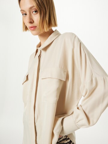 VERO MODA Blus 'TIKA' i beige