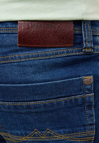 MUSTANG Regular Jeans in Blau