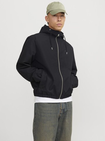 JACK & JONES Overgangsjakke i sort: forside