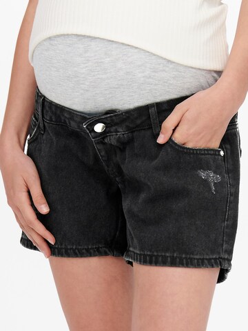 Only Maternity Regular Shorts 'Jagger' in Schwarz