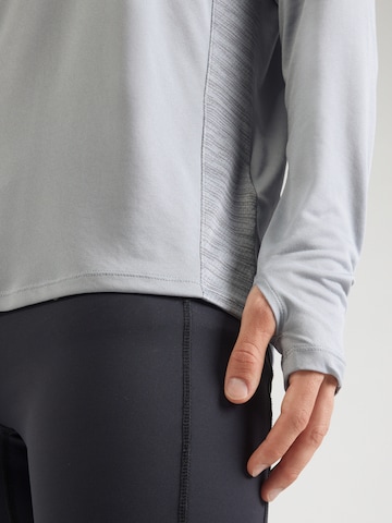 UNDER ARMOUR Functioneel shirt in Grijs