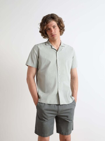 Comfort fit Camicia di Scalpers in verde: frontale