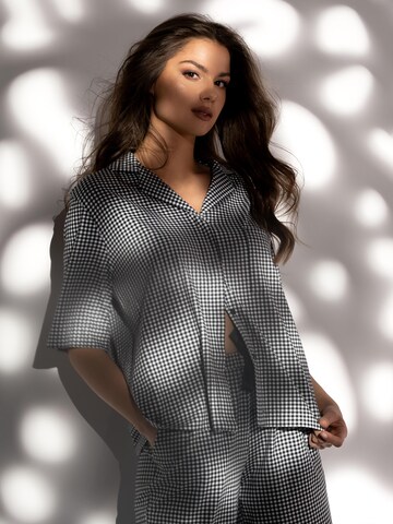 Momenti Per Me Pajama 'Serenity' in Black