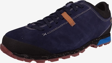 Chaussure basse 'Bellamont III' AKU en bleu : devant