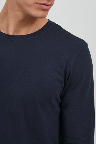 11 Project Longsleeve 'Anaklet' in Blau