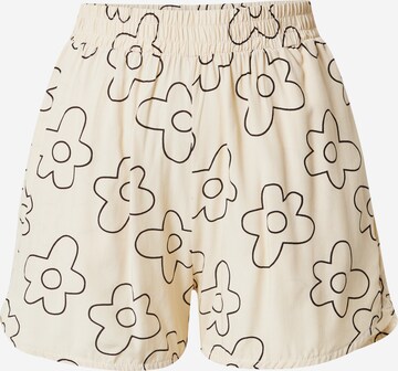 Urban Classics Shorts in Beige: predná strana