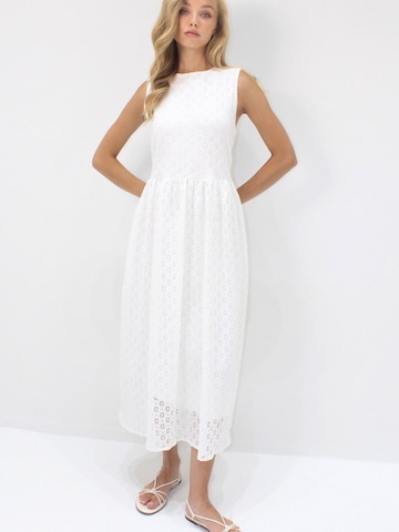 Trend Alaçatı Stili Платье в Белый