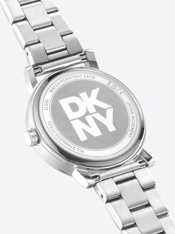 DKNY Quarzuhr 'Soho Logo' in Silber