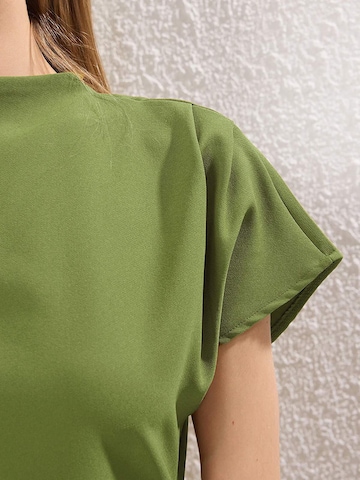 Trendyol Kleid in Grün