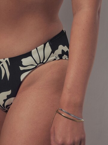 Pantaloncini per bikini di Next in nero