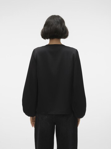 VERO MODA - Blusa 'LOVIE' en negro