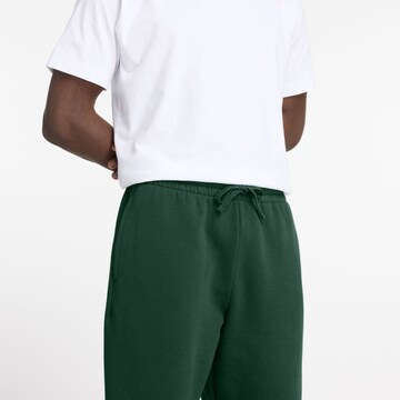 new balance Tapered Trousers 'Essentials' in Green