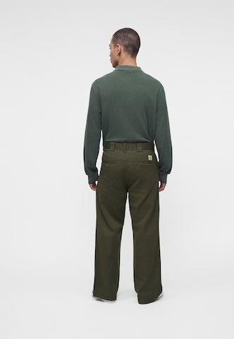 Carhartt WIP Wide leg Trousers 'Master' in Green