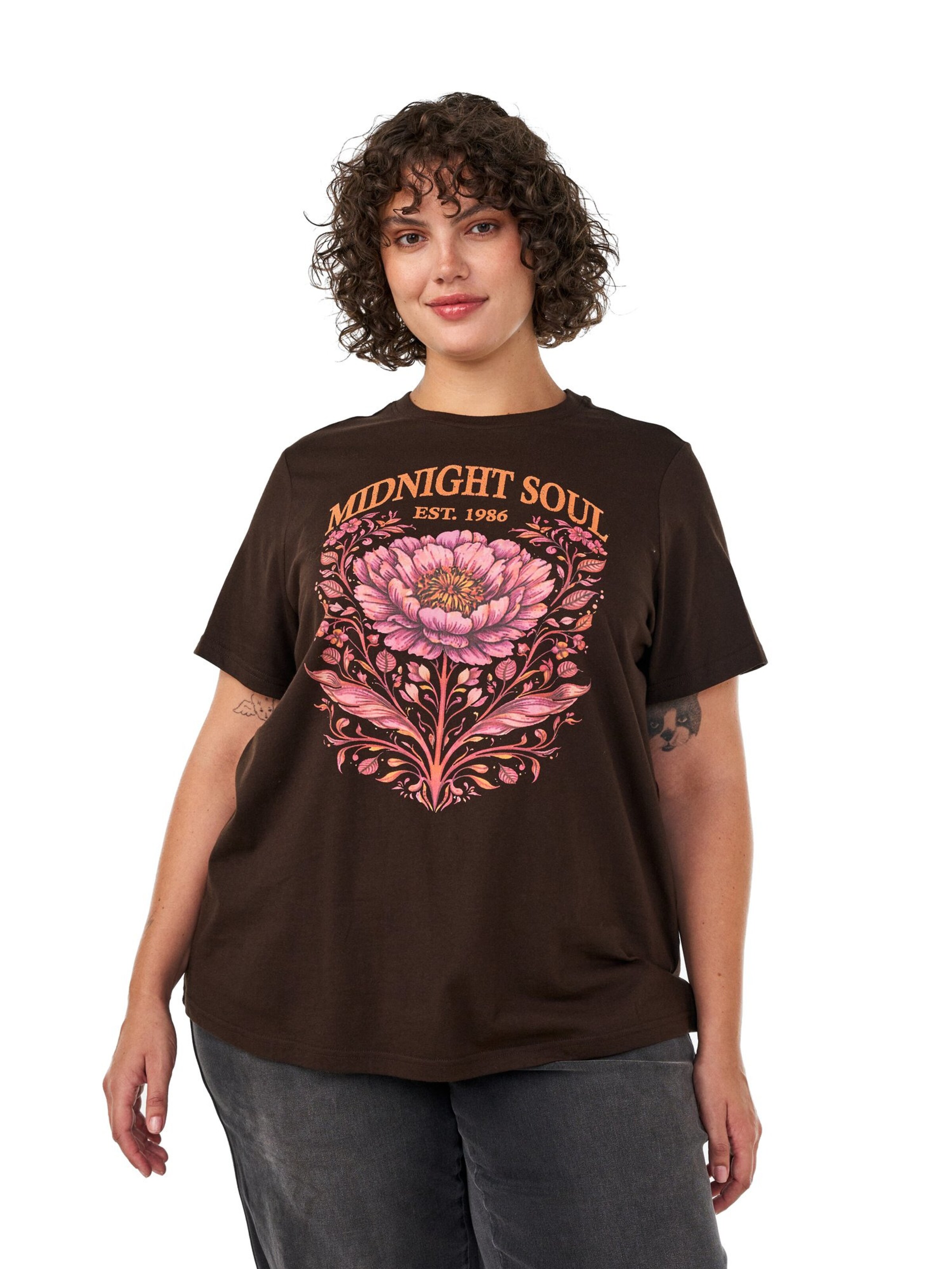 T-shirt Zizzi en marron : devant
