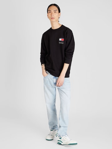 Tommy Jeans Sweatshirt 'Essential' in Schwarz