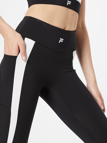 Skinny Pantaloni sport 'Rabenau' de la FILA pe negru