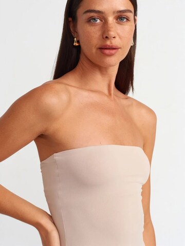 Abito di Dilvin in beige