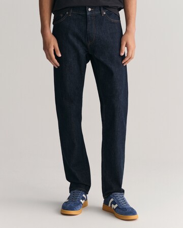 GANT Loose fit Jeans in Blue: front