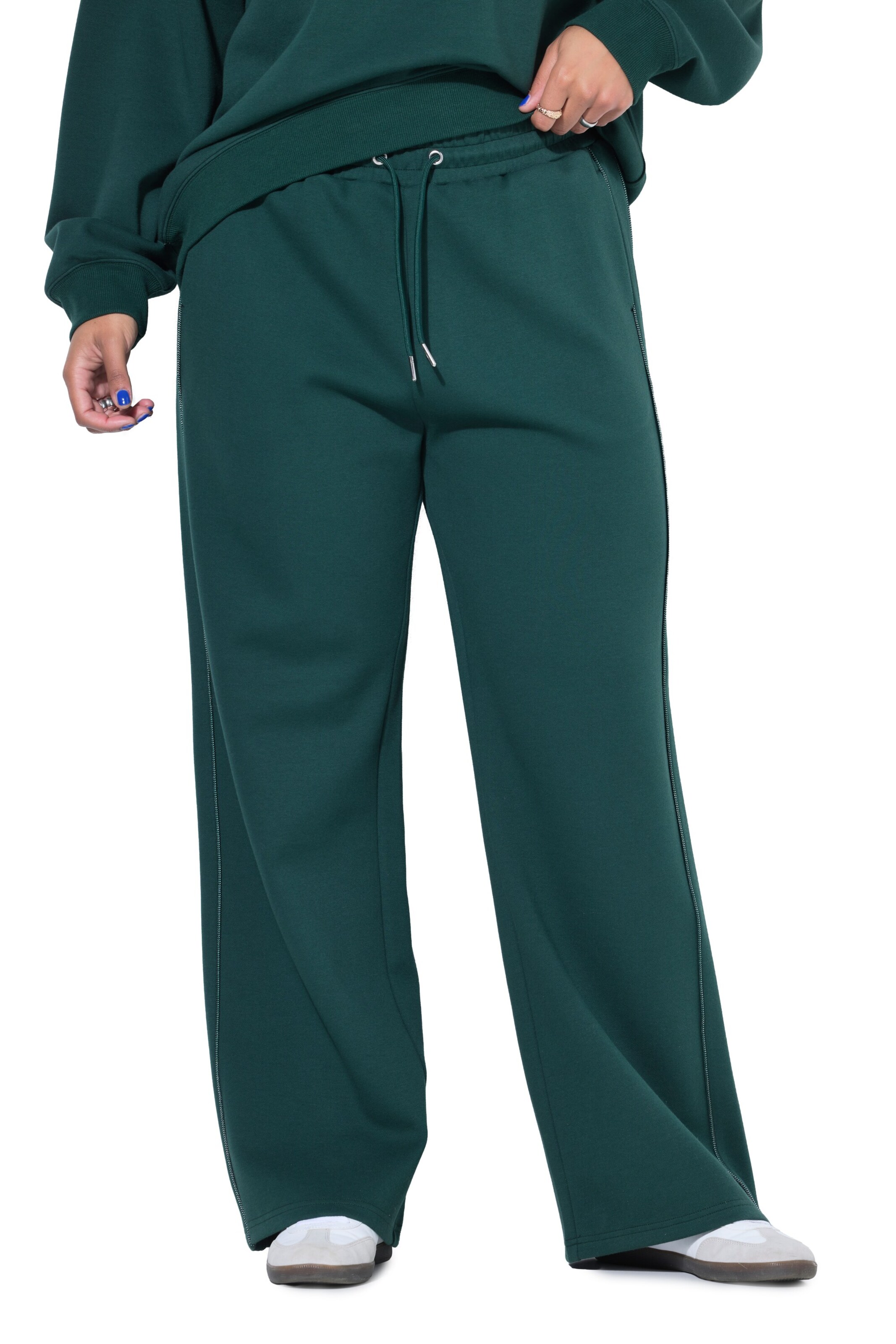 Studio Untold Regular Hose in Grün: Vorderseite