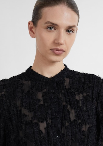 COMMA Blouse in Zwart: voorkant