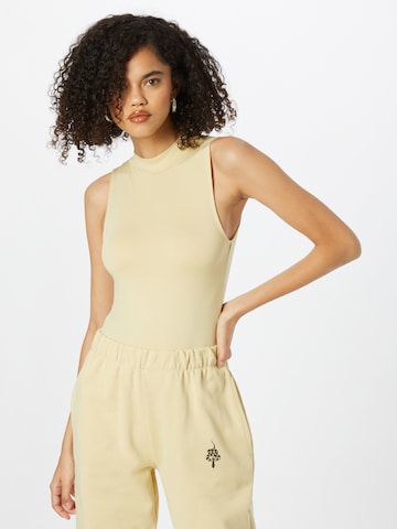 ABOUT YOU x INNA Top 'Tessa' in Beige: front