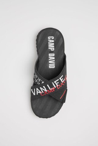 CAMP DAVID Beach Slipper mit Label Prints in Schwarz