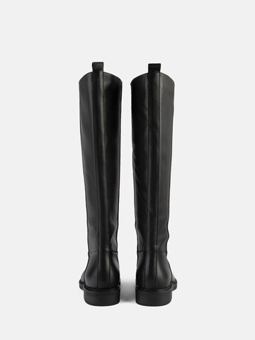 Botine 'WALK THE LINE' de la L37 HANDMADE SHOES pe negru