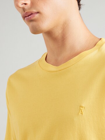 ARMEDANGELS Shirt 'JAAMES' in Geel