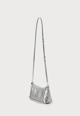 Coccinelle Schultertasche 'Aura' in Silber