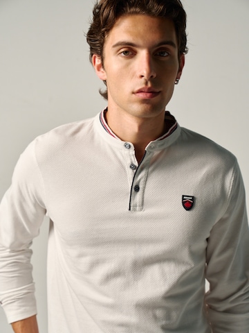 KOROSHI - Camisa em branco