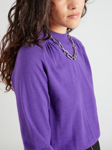 Pull-over 'NUSILA' NÜMPH en violet