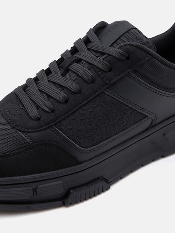 HUGO Rövid szárú sportcipők 'Yarrow' - fekete