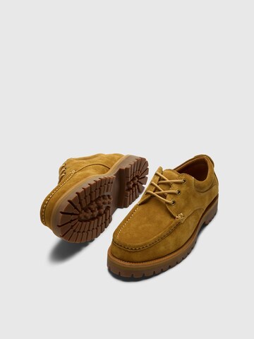 SELECTED - Zapatos con cordón en marrón