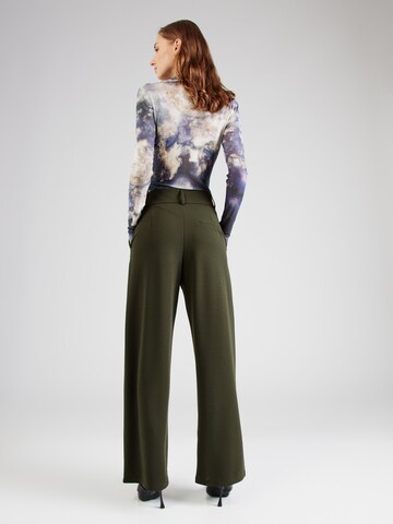 Wide leg Pantaloni con pieghe 'JDYGEGGO' di JDY in verde