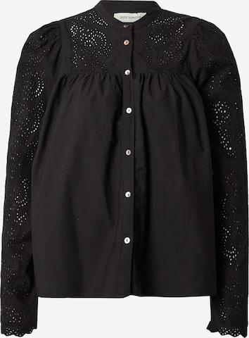 Sofie Schnoor Blouse in Black: front