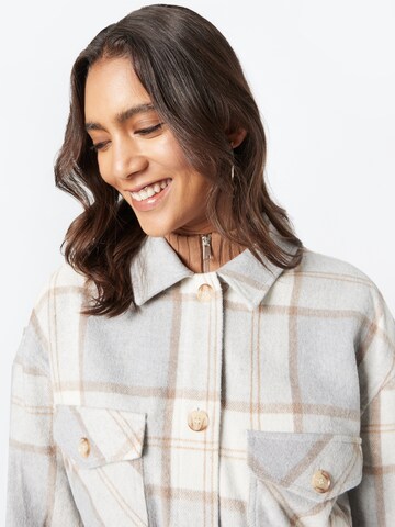 Veste mi-saison 'Agnes' ABOUT YOU en beige