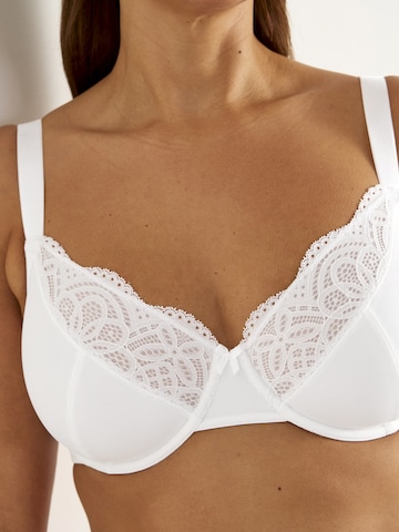 Cellbes of Sweden Bra in White