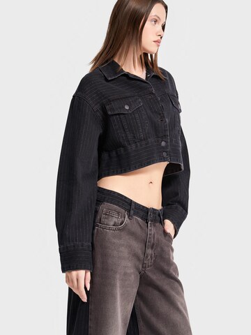 IT'S BASIC Tussenjas 'Striped Denim Jacket' in Zwart