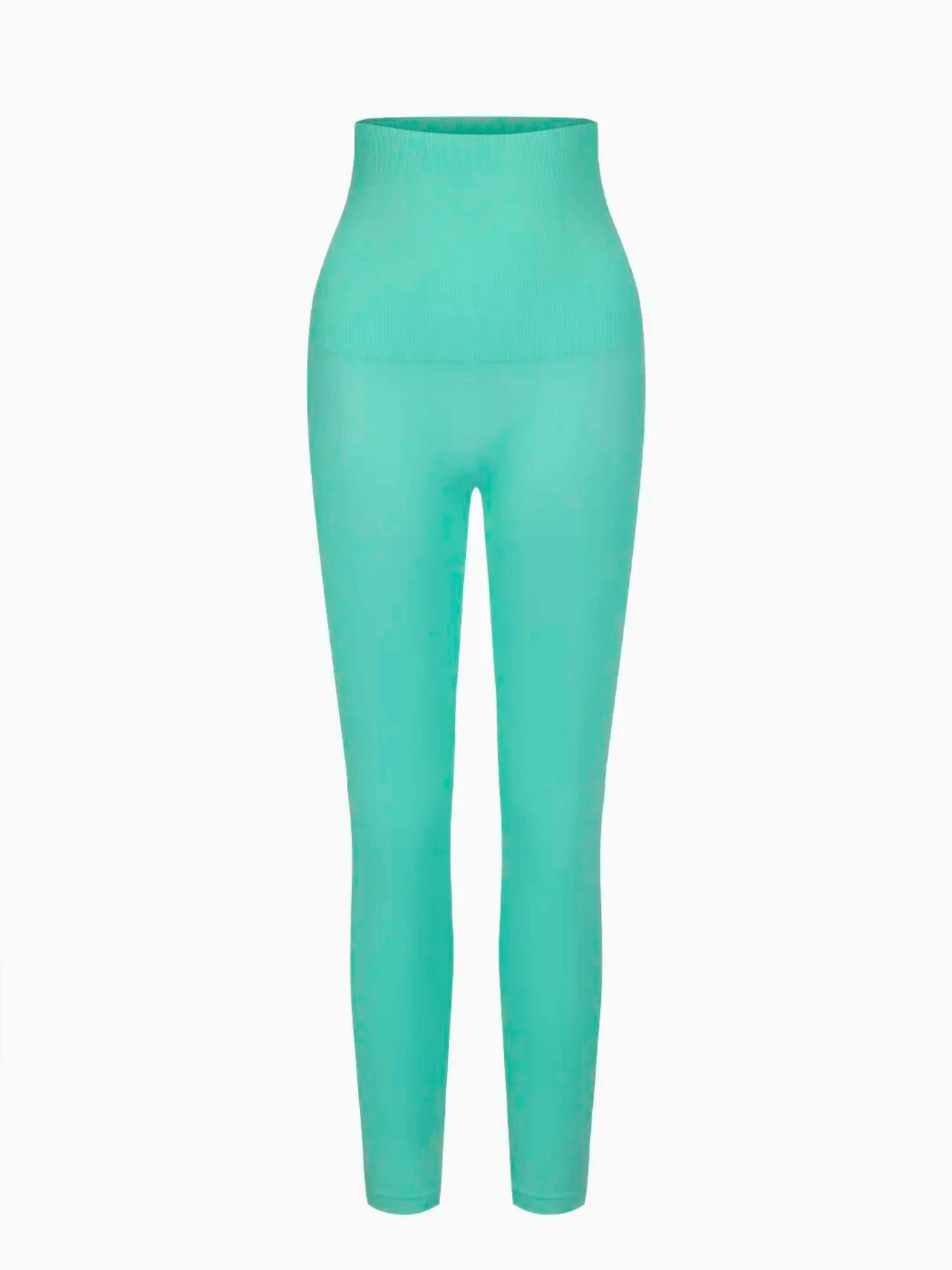 cfab (formerly creamy fabrics) Shapingbyxa 'Seamless Shaping Leggings' i grön: framsida