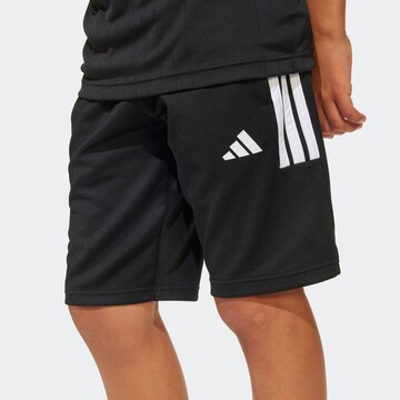 ADIDAS SPORTSWEAR Regular Sportshorts in Schwarz: Vorderseite
