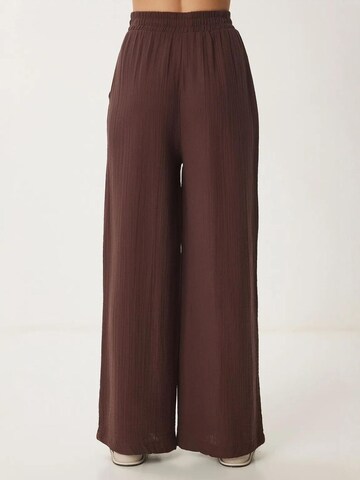 Wide Leg Pantalon 'Hose' Happiness İstanbul en marron
