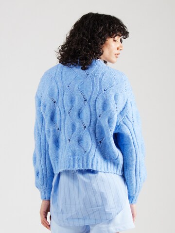 Monki Sweter w kolorze niebieski
