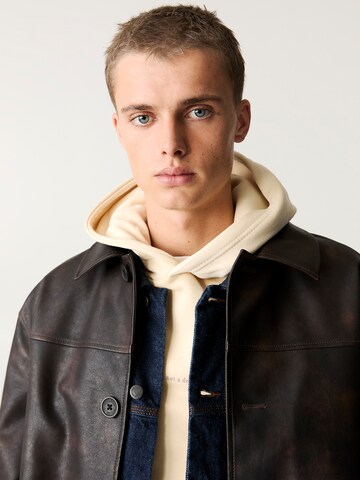 Pull&Bear Overgangsjakke i brun