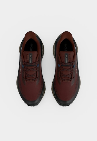 Scarpa sportiva di COLUMBIA in rosso