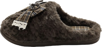 BONVERANO Slippers in Brown: front