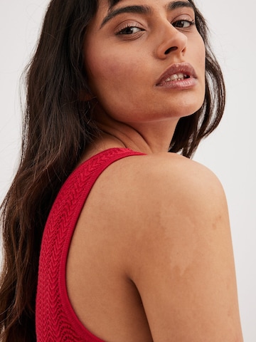 NA-KD Top in Rood
