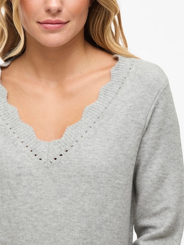 VILA Sweater 'NIKOLINA' in Grey
